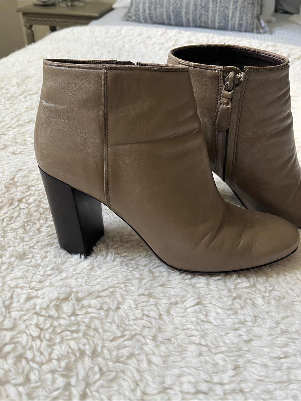 TORY BURCH Bowie Leather Booties - 9